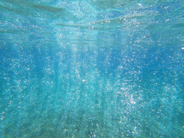 BUBBLE BEACH